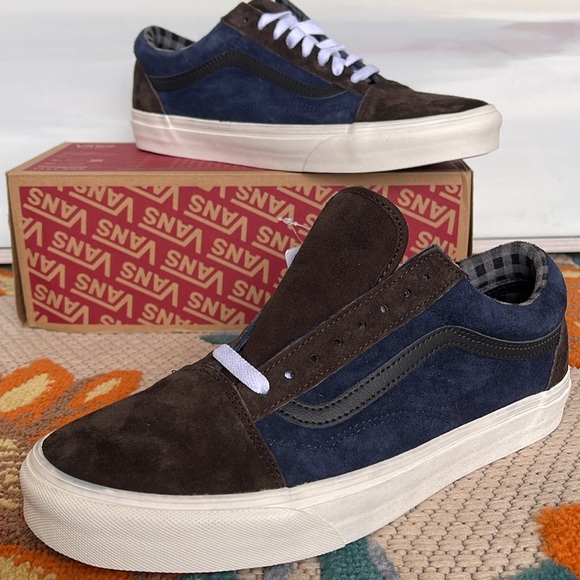Vans Men’s Old Skool
Pig Suede Plaid Brown Navy
VN0007NTBF1
Sneakers - Picture 2 of 16
